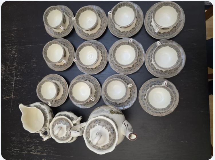 Set de cafea si supa Viejo Molino marca La Cartuja de Sevilla pentru 12 persoane