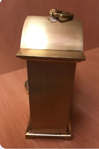 Ceas desteptator de masa Swiza 8.