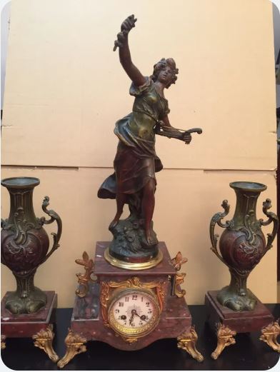 Set de semineu cu ceas avand o statuie numita "Poesíe D'Automne". Sf. sec. XIX