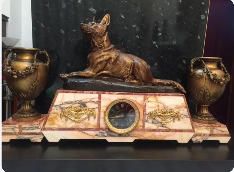 Spectaculos ceas de semineu cu statuie semnata Thomas Cartier