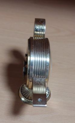 Ceas desteptator Swiza 8, forma de lampa