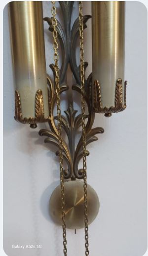 Frumoasa pendula de perete din bronz