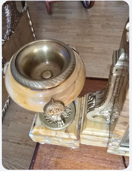 Ceas imperial din bronz si marmura.