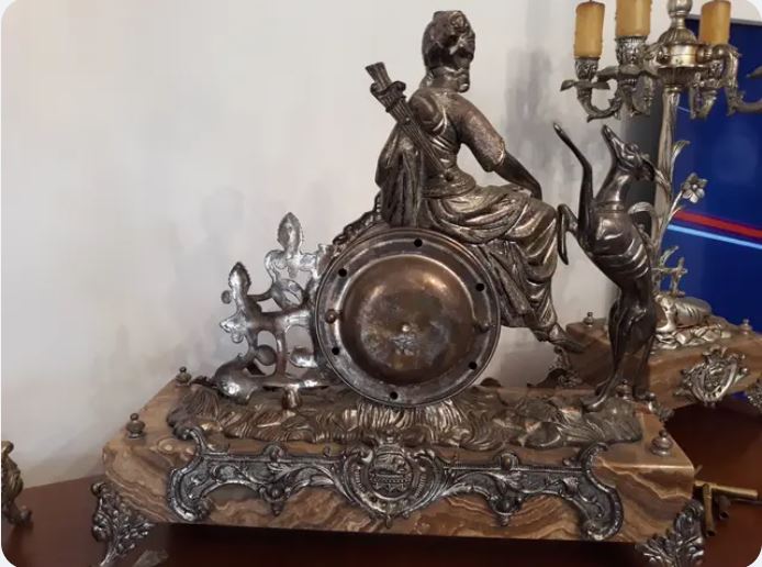 Set de ceas și sfeșnice cu Diana, zeita vanatorii